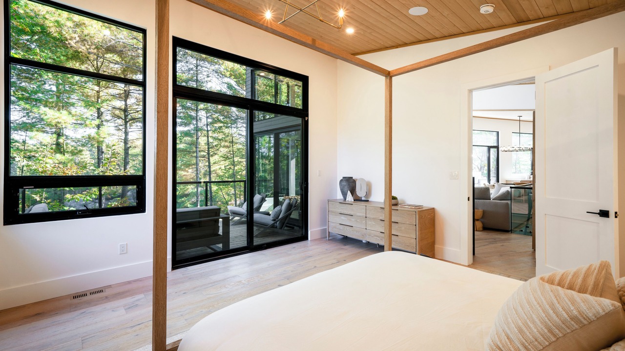 Photo of Bedroom in Gravenhurst