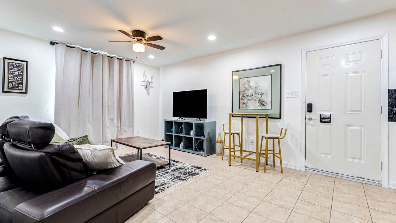 Photo of Livingroom in Houston