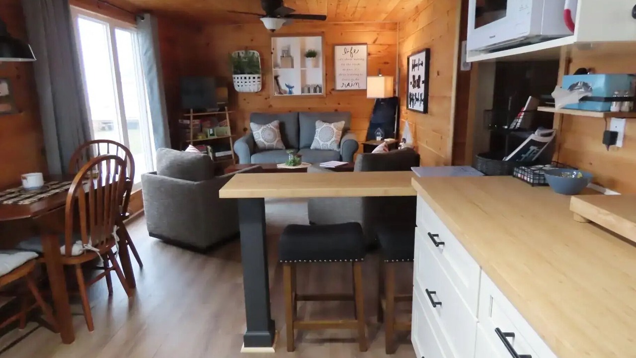 Photo of Livingroom in West Point