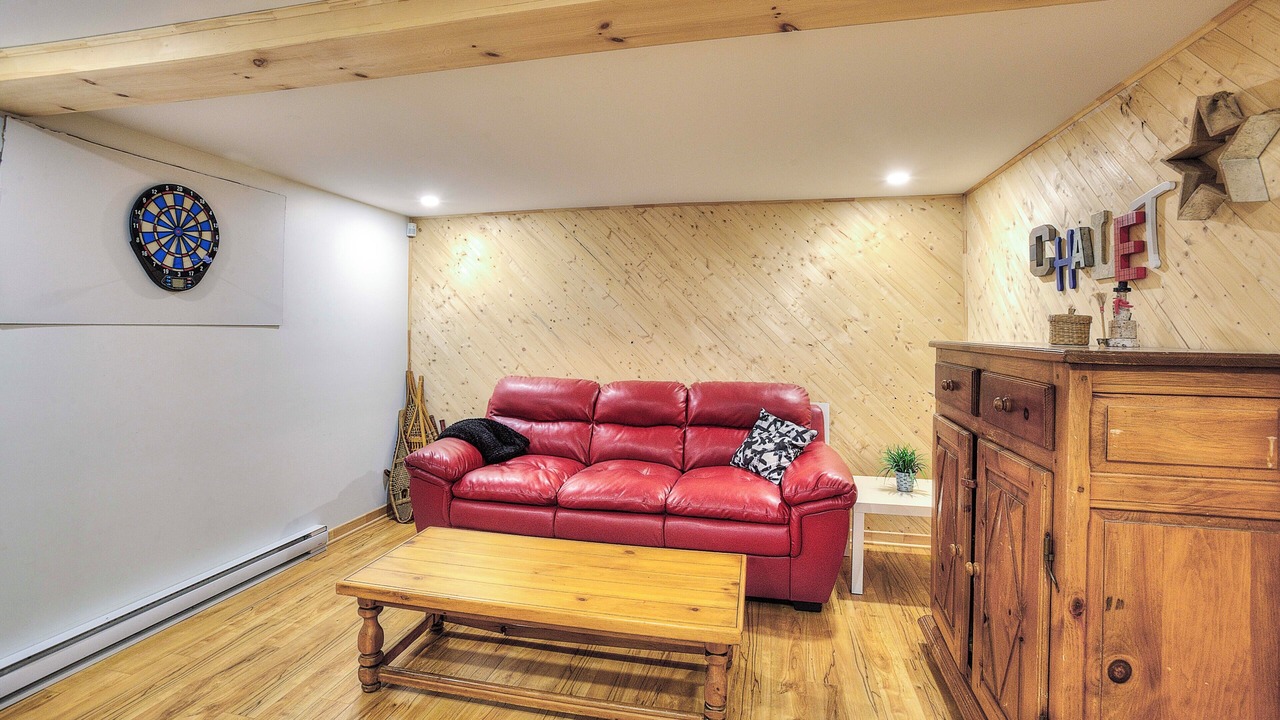 Photo of Livingroom in St-Adolphe-d'Howard