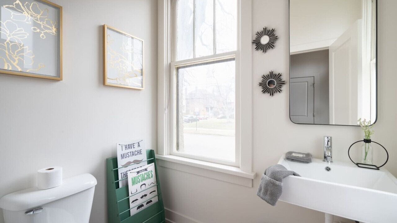 Photo of Bathroom in Short North