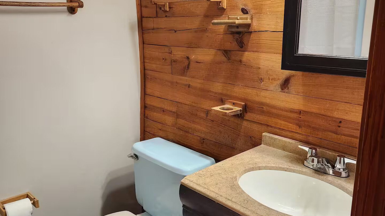 Photo of Bathroom in Grand Rivers