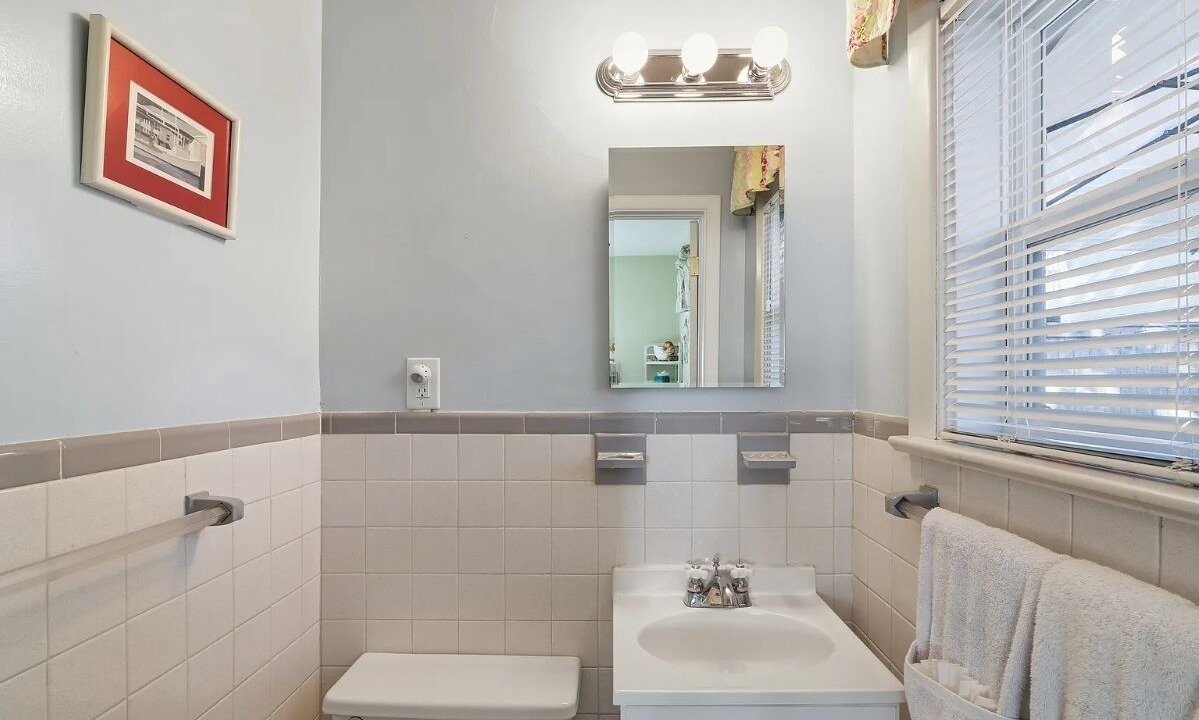 Photo of Bathroom in Northeast Virginia Beach