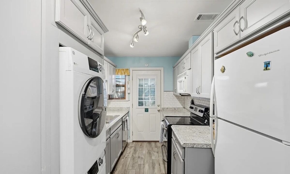 Photo of Kitchen in Northeast Virginia Beach