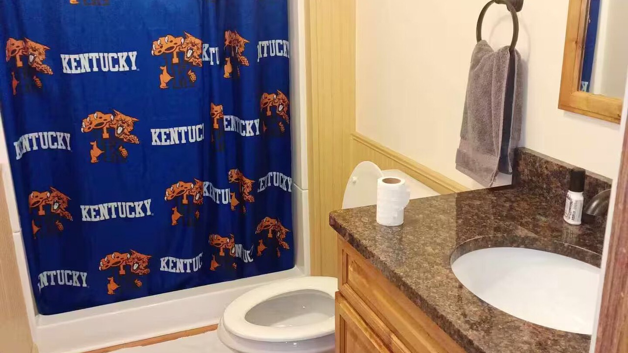 Photo of Bathroom in Kuttawa