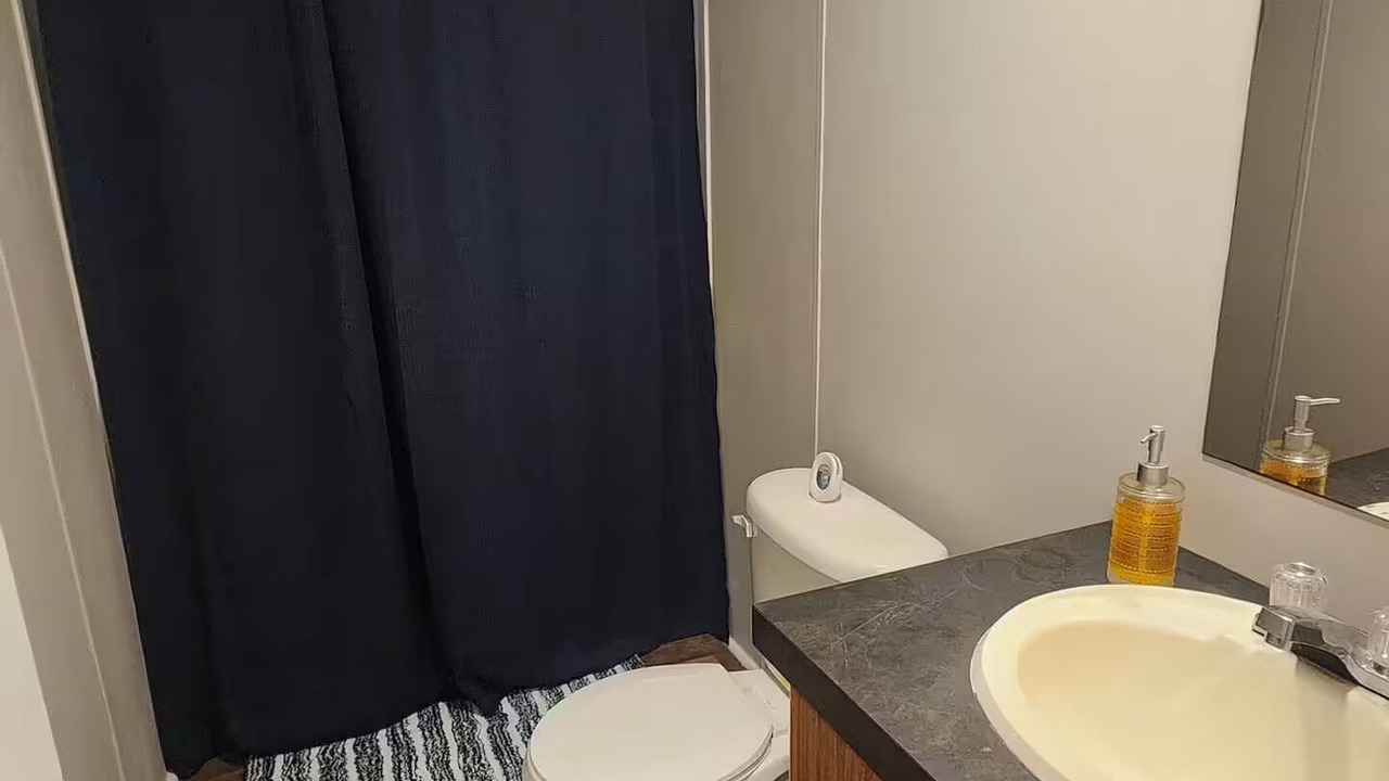Photo of Bathroom in Kuttawa