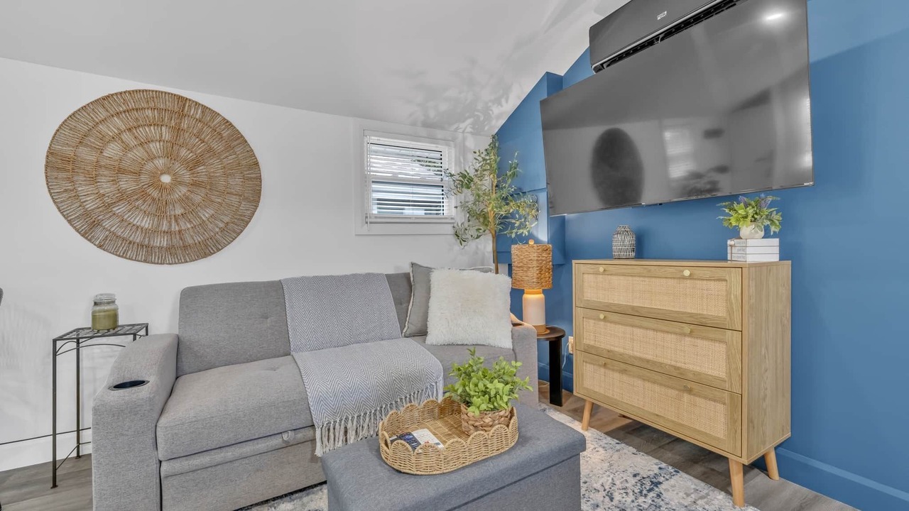 Photo of Livingroom in Leamington