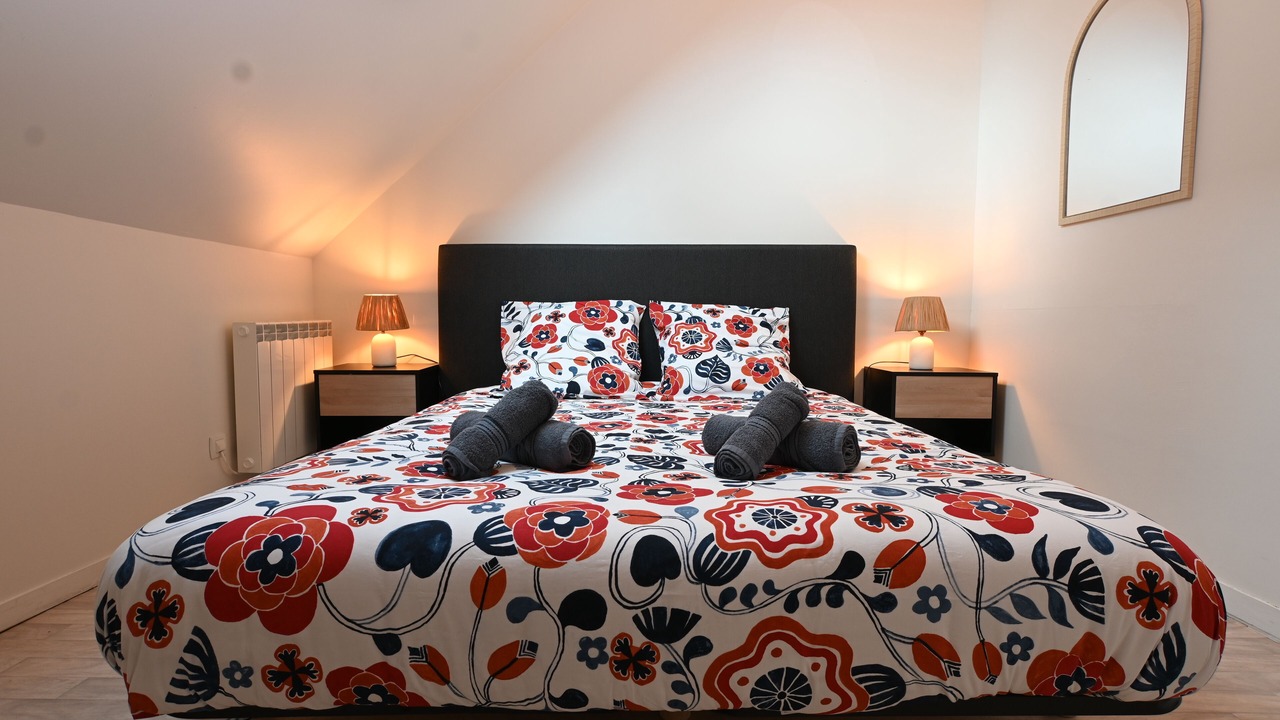Photo of Bedroom in Saint-Coulomb