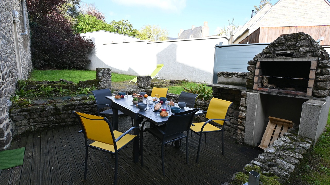 Photo of Outdoor in Saint-Coulomb