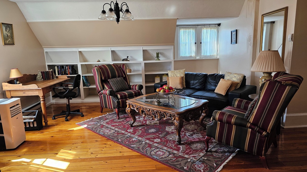 Photo of Livingroom in Pembroke