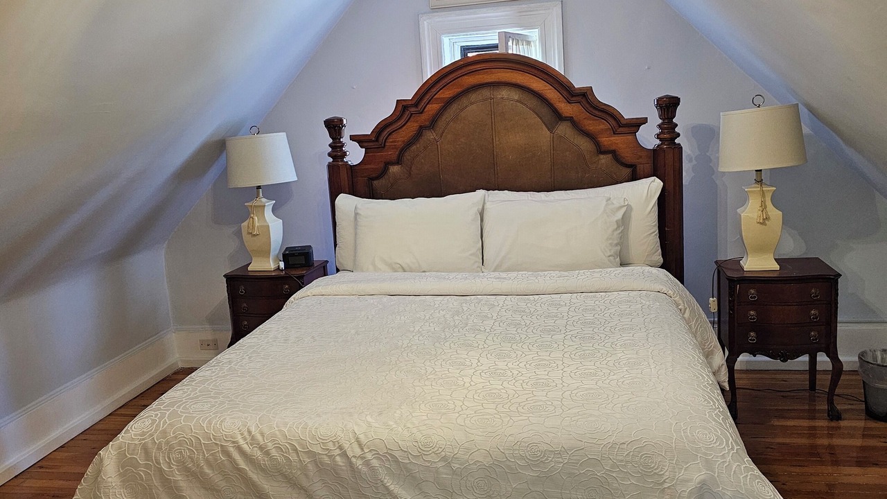 Photo of Bedroom in Pembroke