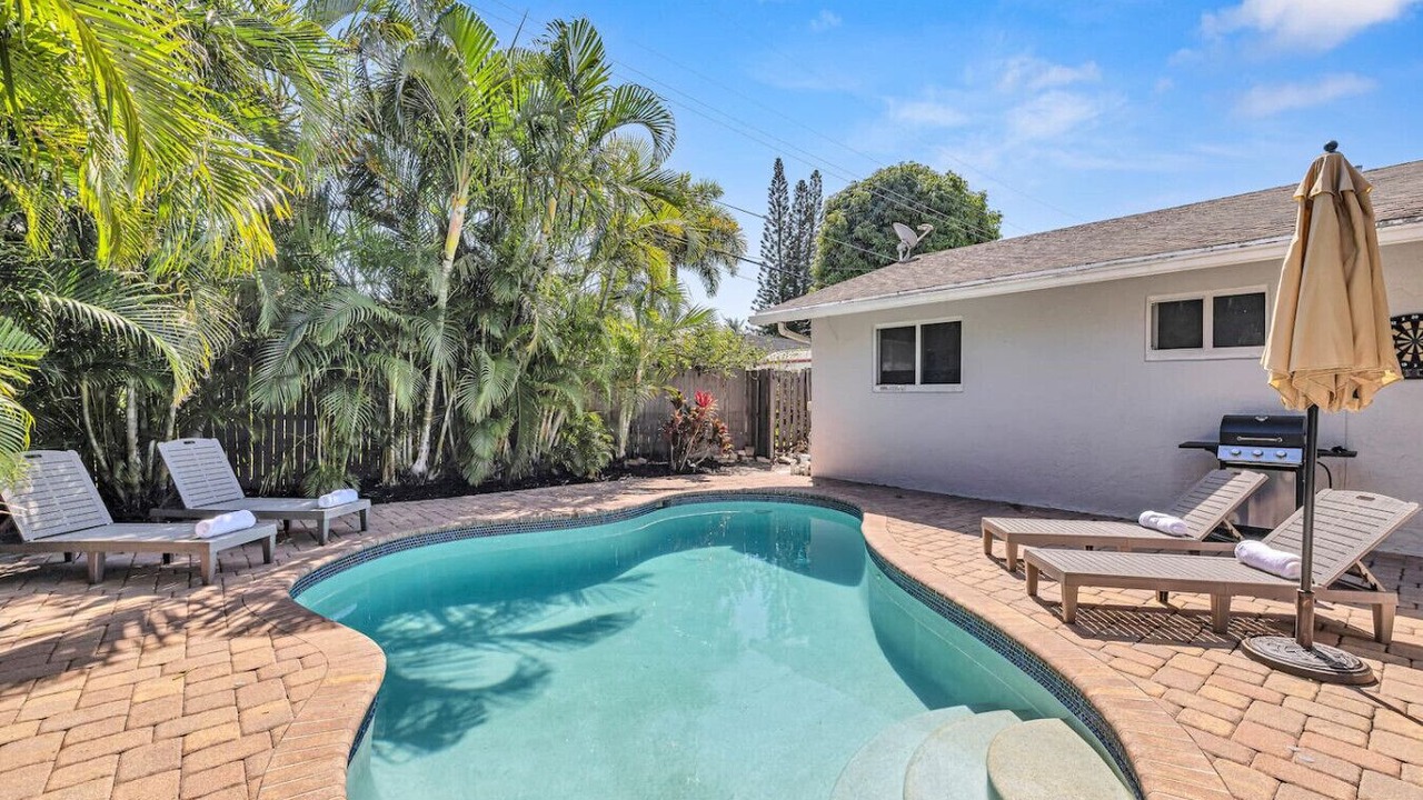 Photo of Outdoor in Tropic Palms