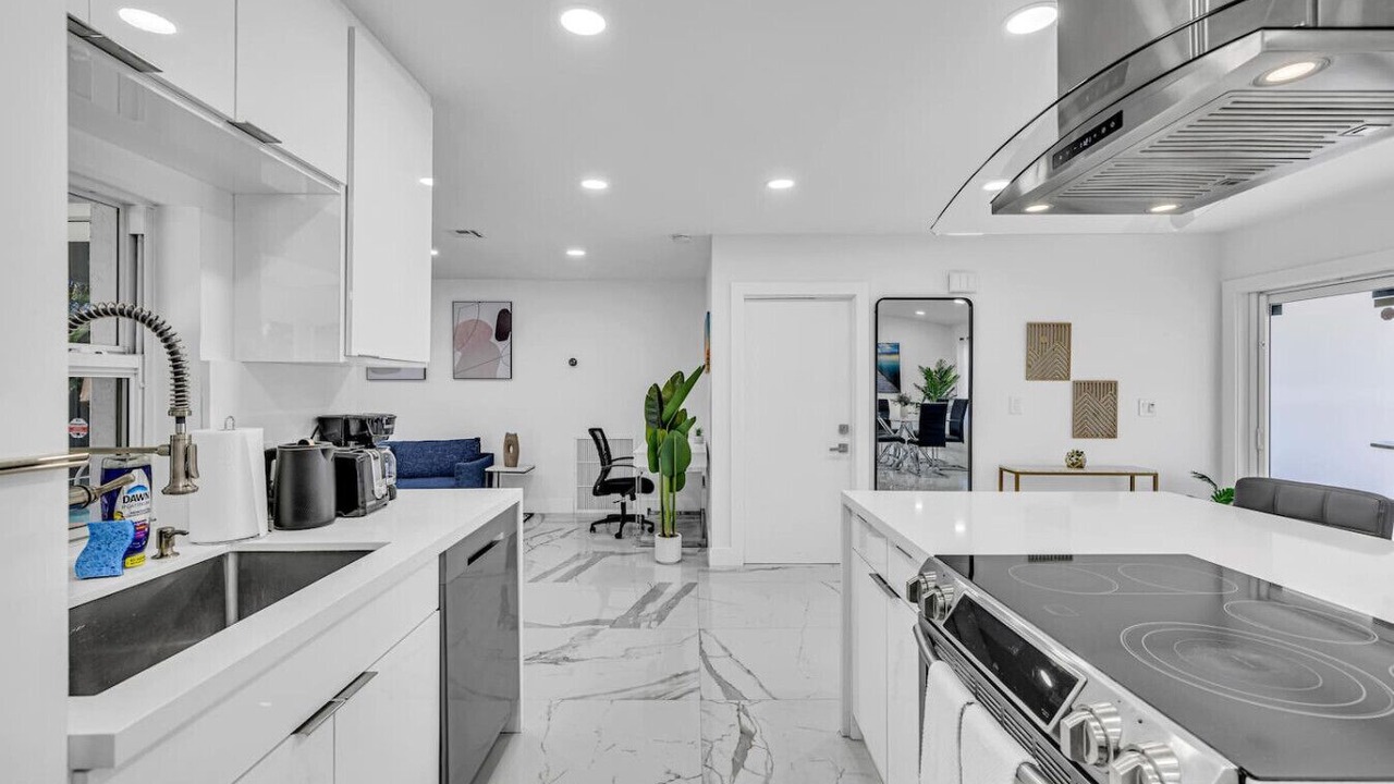 Photo of Kitchen in Tropic Palms