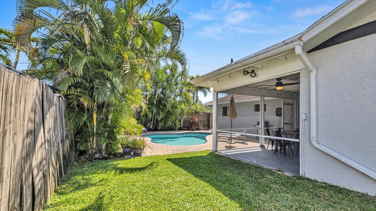 Photo of Outdoor in Tropic Palms