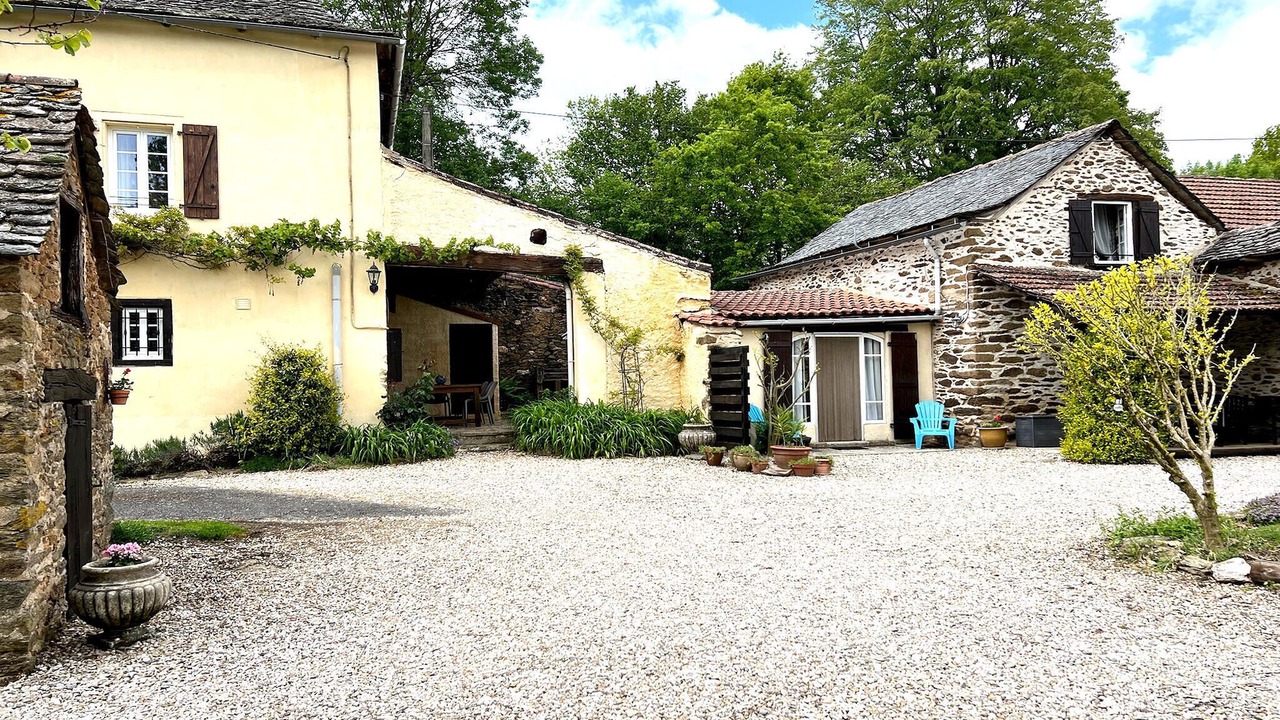 Photo of Others in Jouqueviel