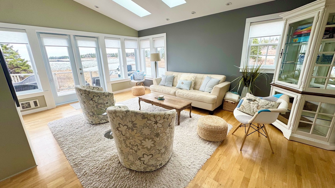 Photo of Livingroom in Western Head
