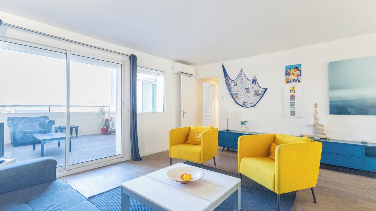 Photo of Livingroom in 7th Arrondissement