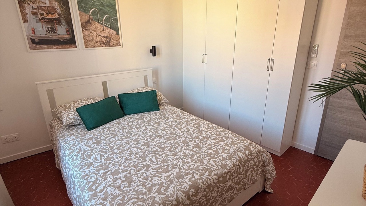 Photo of Bedroom in Aubagne