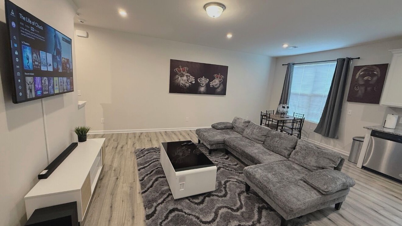 Photo of Livingroom in Four Corners