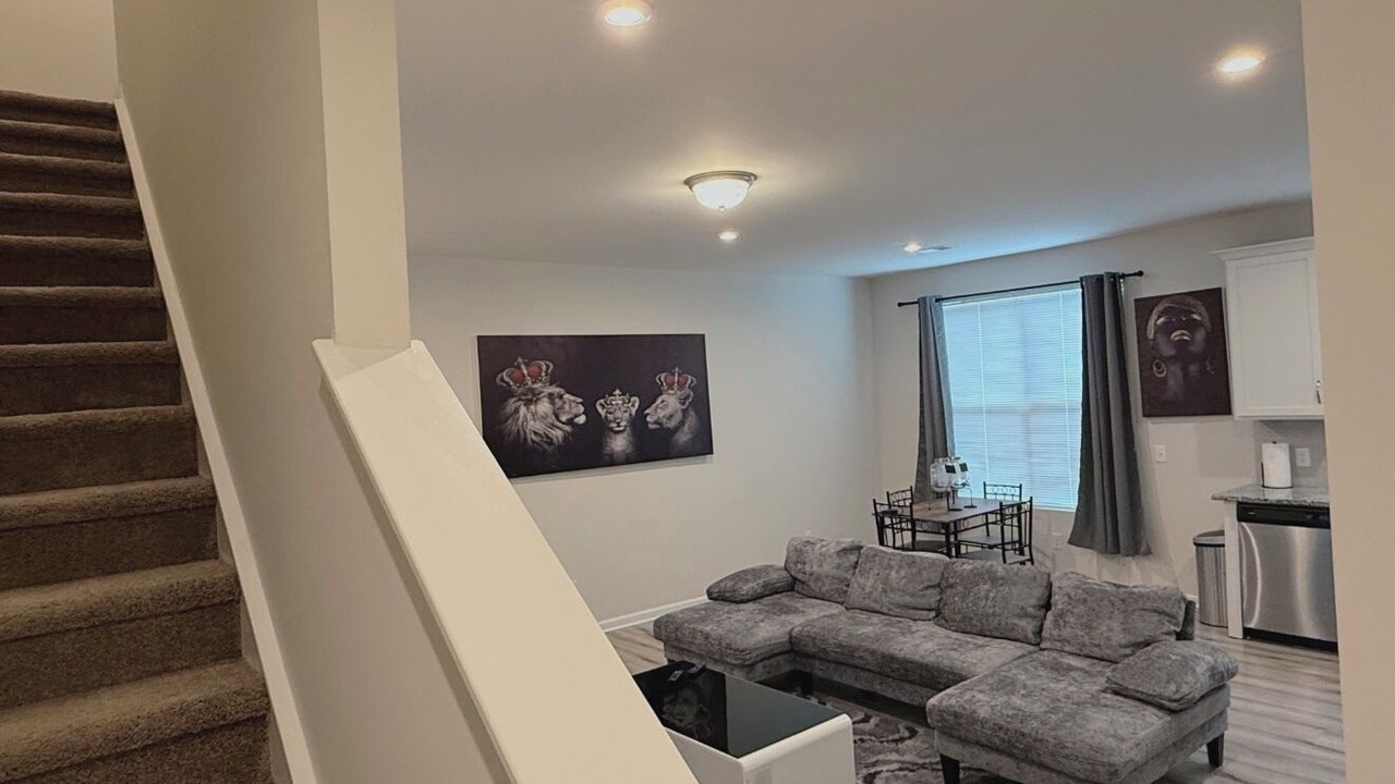 Photo of Livingroom in Four Corners