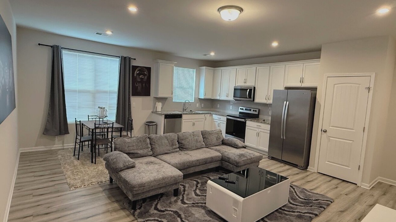 Photo of Livingroom in Four Corners