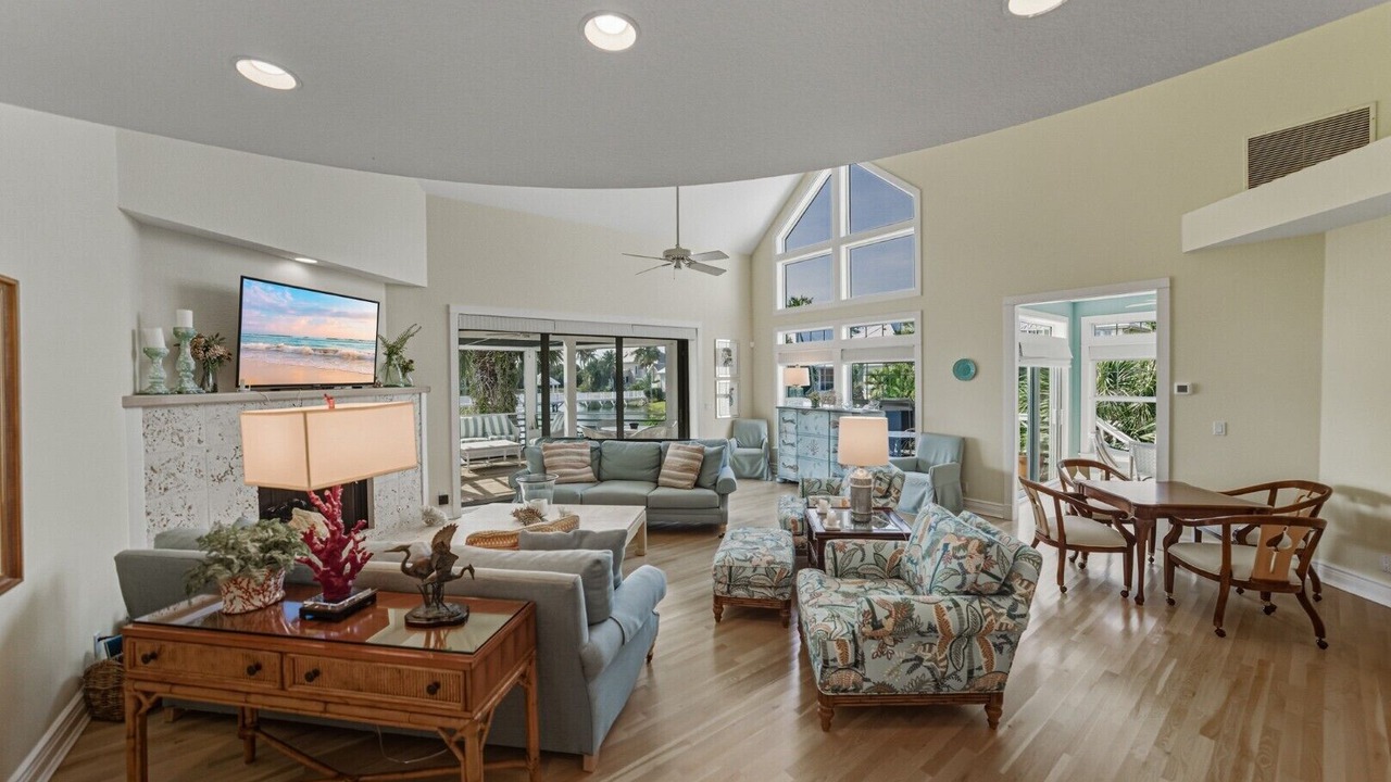 Photo of Livingroom in Boca Grande