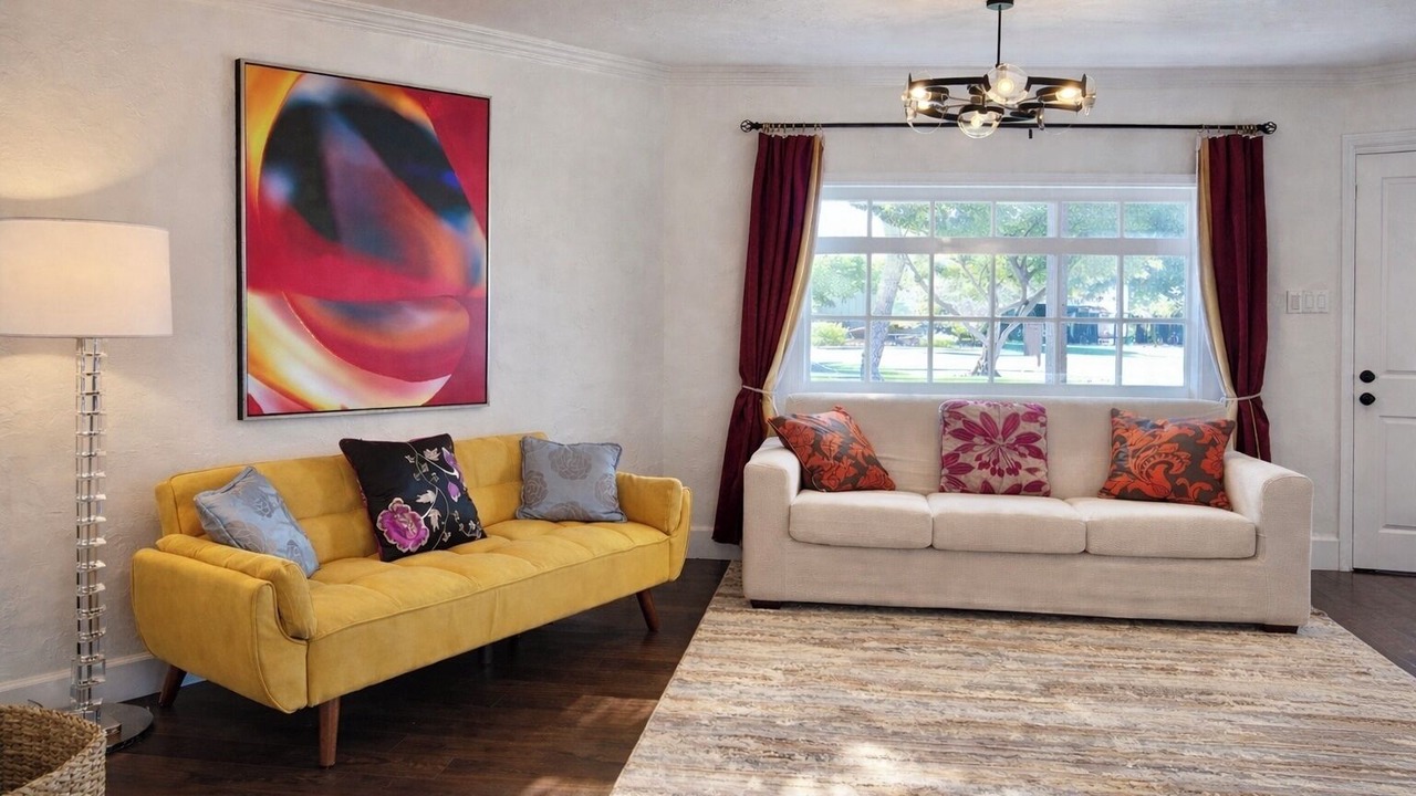 Photo of Livingroom in McNeil Estates