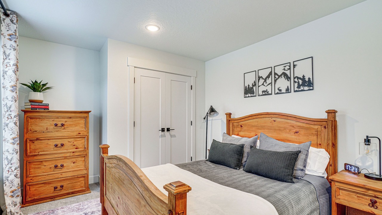 Photo of Others in Midvale