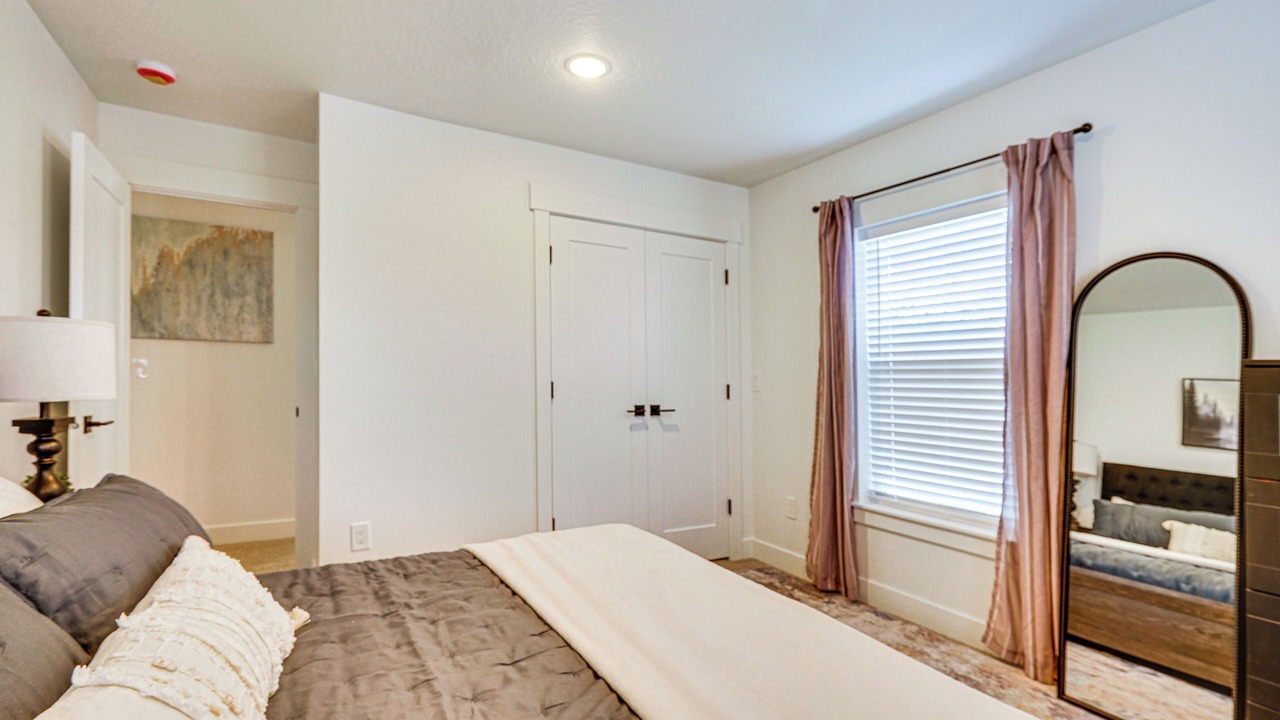 Photo of Bedroom in Midvale