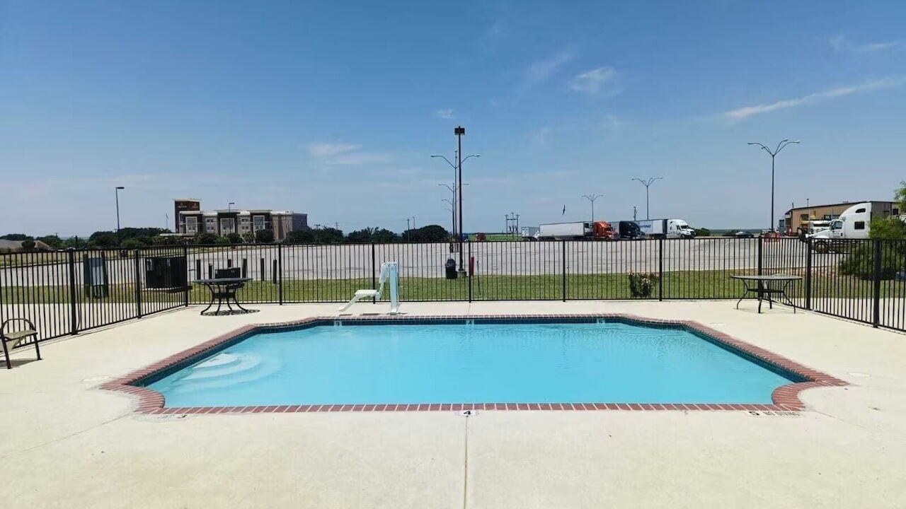 Photo of Outdoor in Pearsall