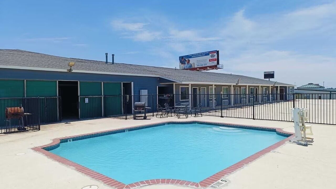 Photo of Outdoor in Pearsall