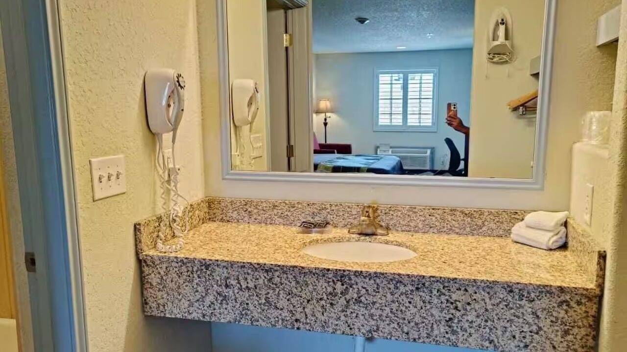 Photo of Bathroom in Pearsall