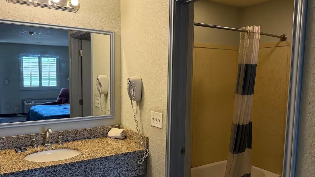 Photo of Bathroom in Pearsall