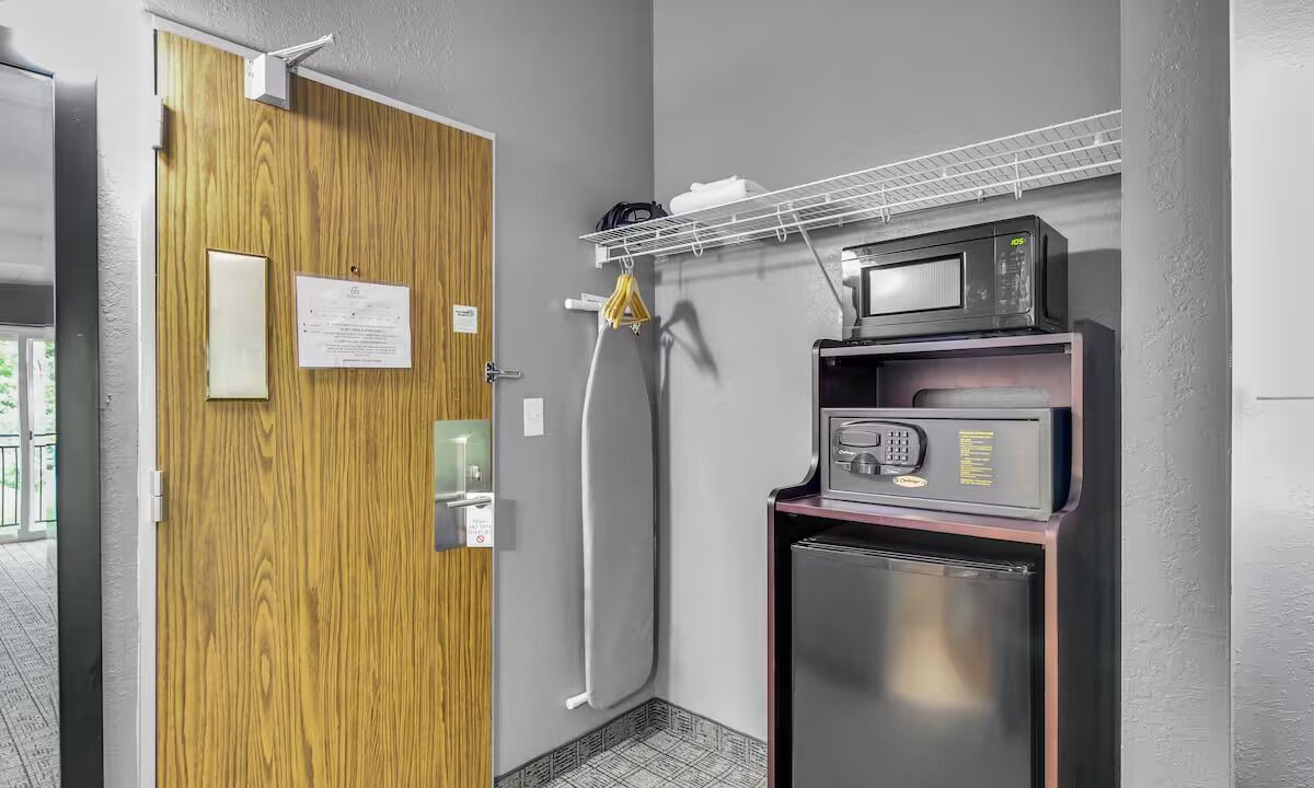 Photo of Bedroom in Urbana