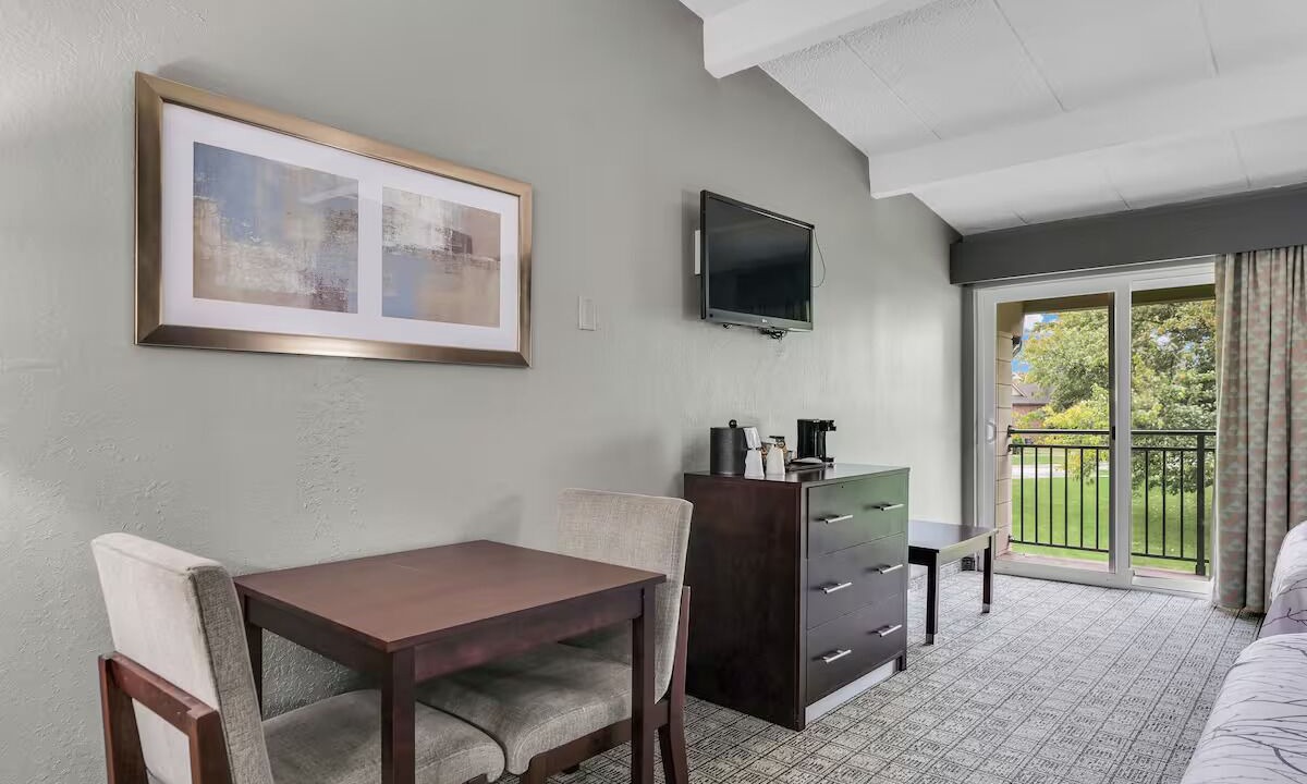 Photo of Bedroom in Urbana
