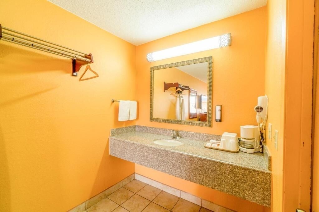 Photo of Bathroom in Denver City