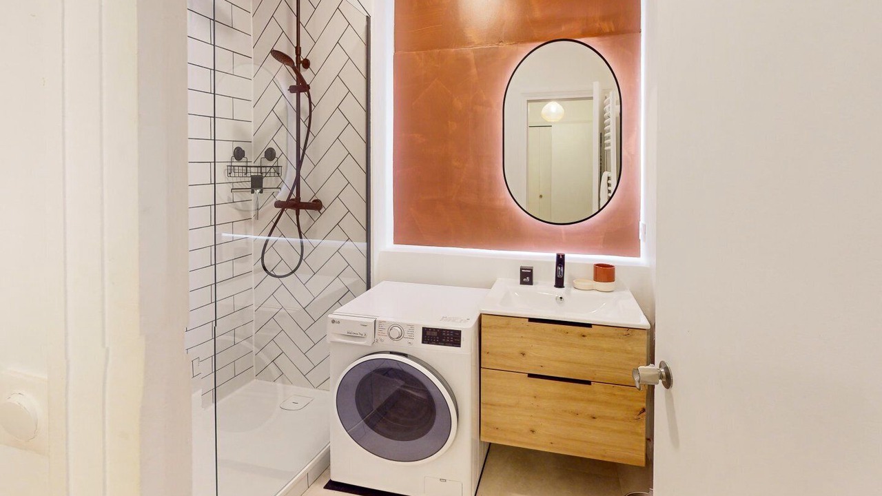 Photo of Bathroom in Bellamy-Barbin