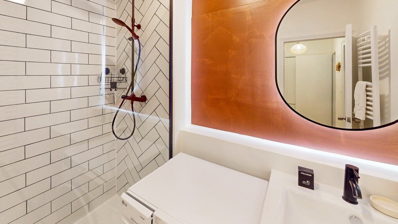 Photo of Bathroom in Bellamy-Barbin