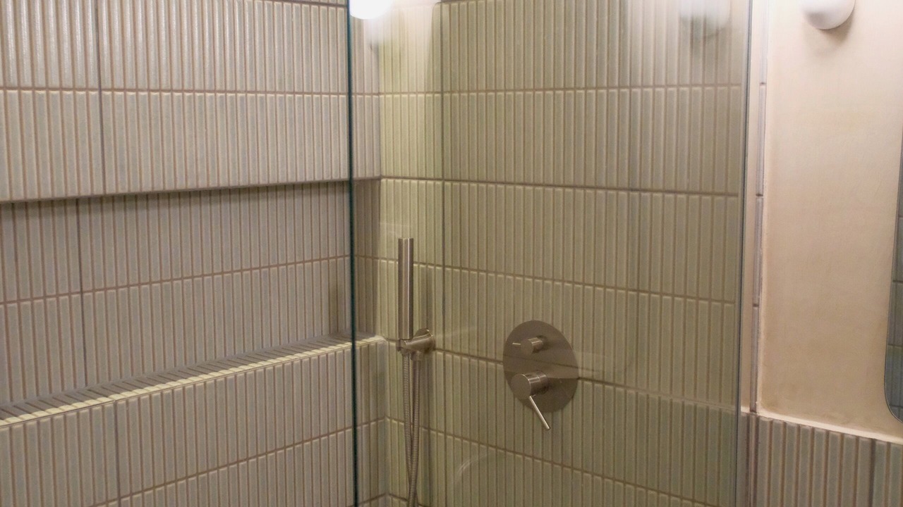 Photo of Bathroom in Suresnes
