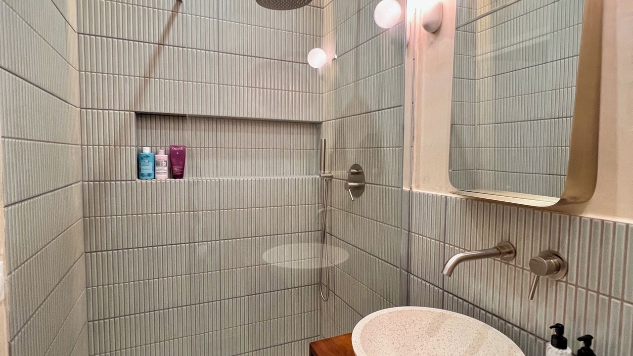 Photo of Bathroom in Suresnes