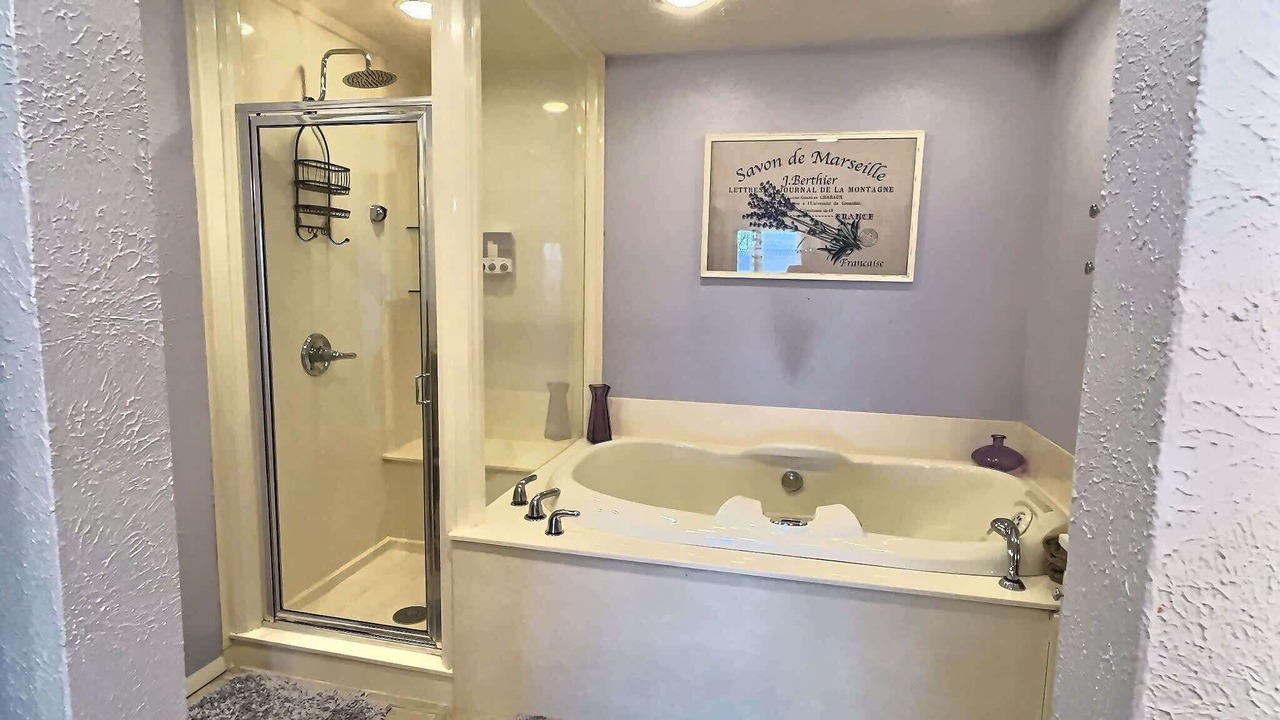Photo of Bathroom in Holiday Island