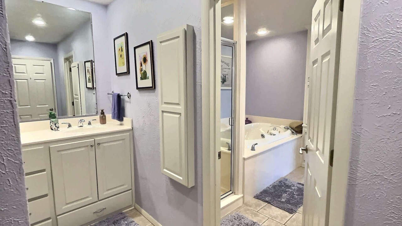Photo of Bathroom in Holiday Island