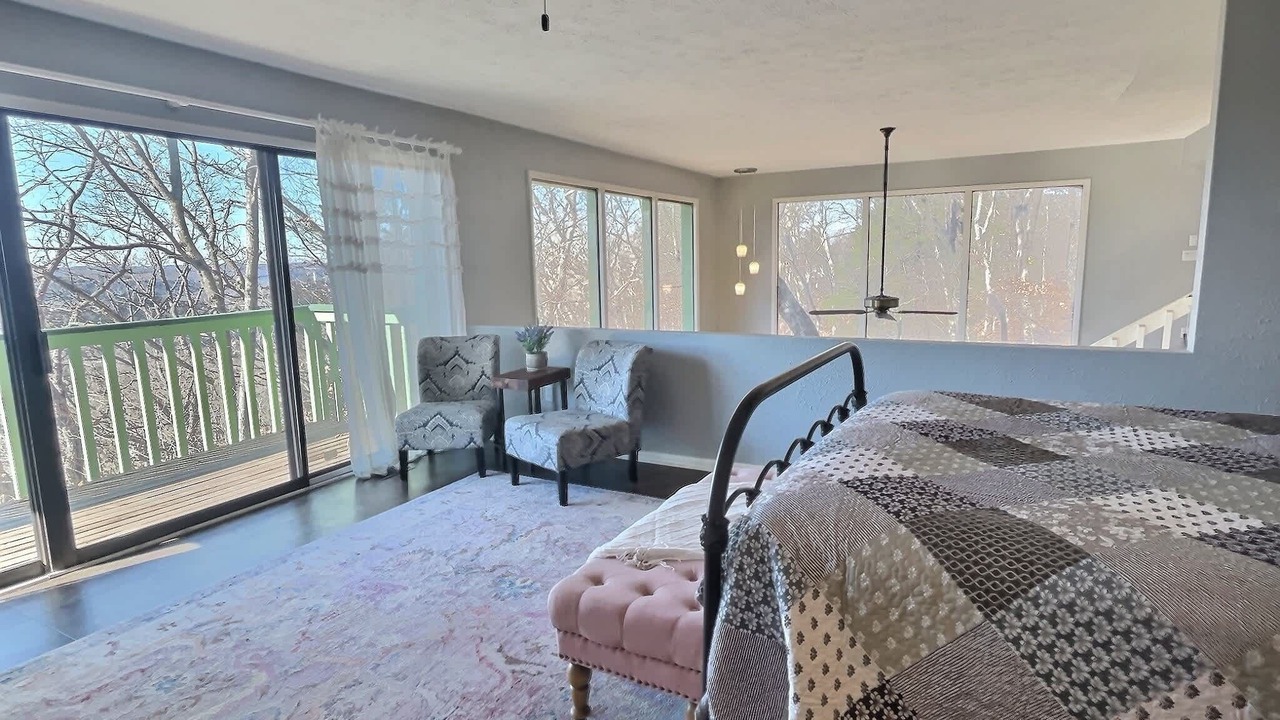 Photo of Bedroom in Holiday Island