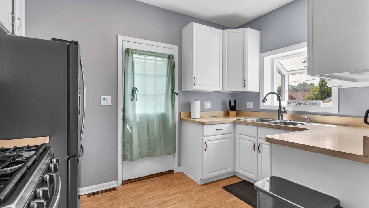 Photo of Kitchen in Arlington Heights