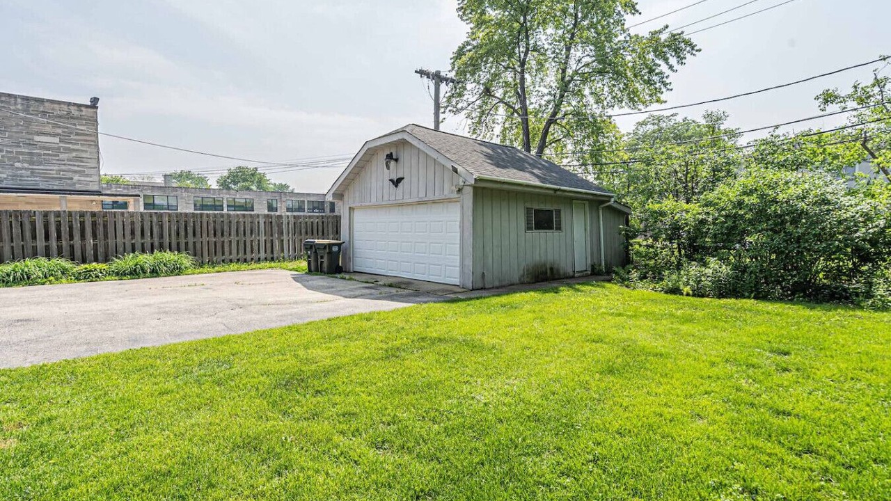 Photo of Outdoor in Arlington Heights
