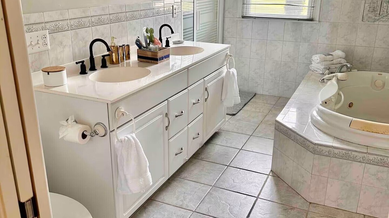 Photo of Bathroom in Rehoboth