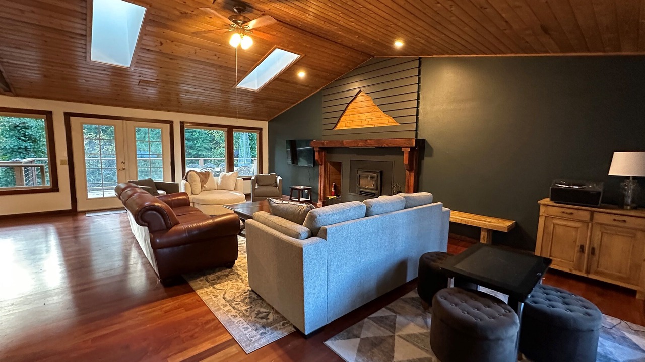 Photo of Livingroom in Brightwood