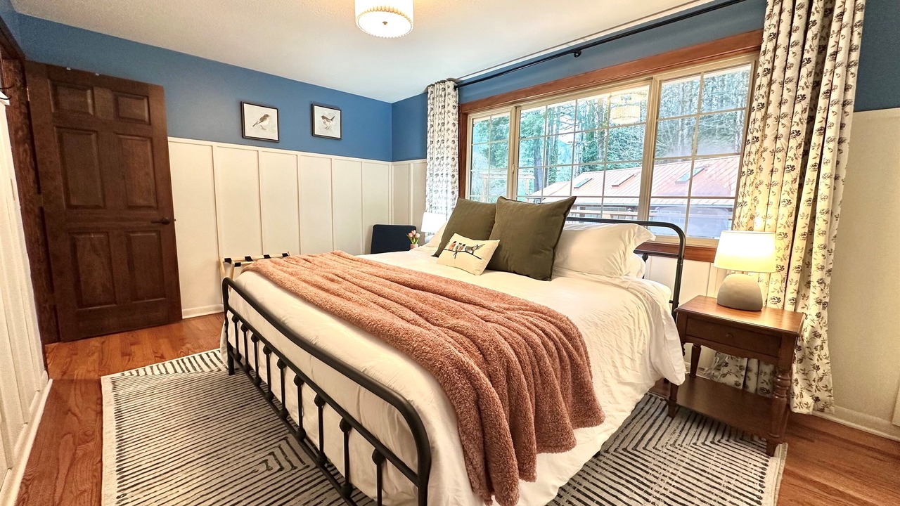 Photo of Bedroom in Brightwood