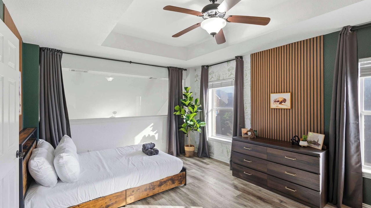 Photo of Bedroom in Fossil Creek