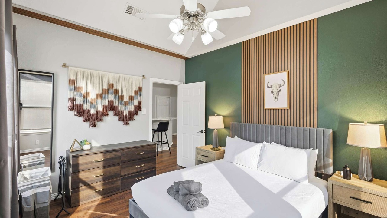 Photo of Bedroom in Fossil Creek